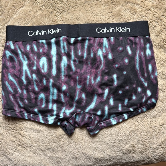 MEN’s Calvin Klein 2” Patterned Boxer Briefs size SMALL (28-30) - Picture 5 of 5